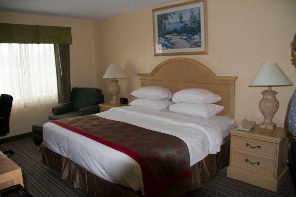 Space Coast Hotel Titusville-Kennedy Space Center Kültér fotó